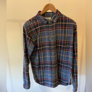 Men’s Billabong long sleeve shirt